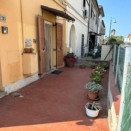 Ferienwohnung La Casa Di Nonna Ottorina Venturina Terme Exterior foto