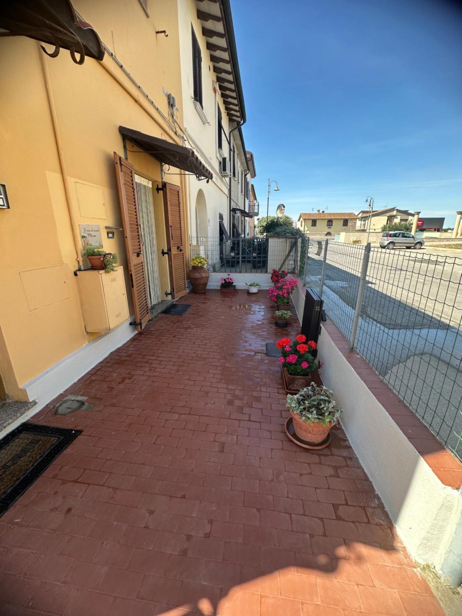 Ferienwohnung La Casa Di Nonna Ottorina Venturina Terme Exterior foto
